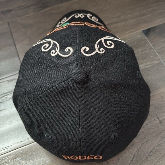 Rodeo 100% Cowboy Embroidered,horseshoe, bull,canvas velcro back baseball cap - Picture 5 of 8